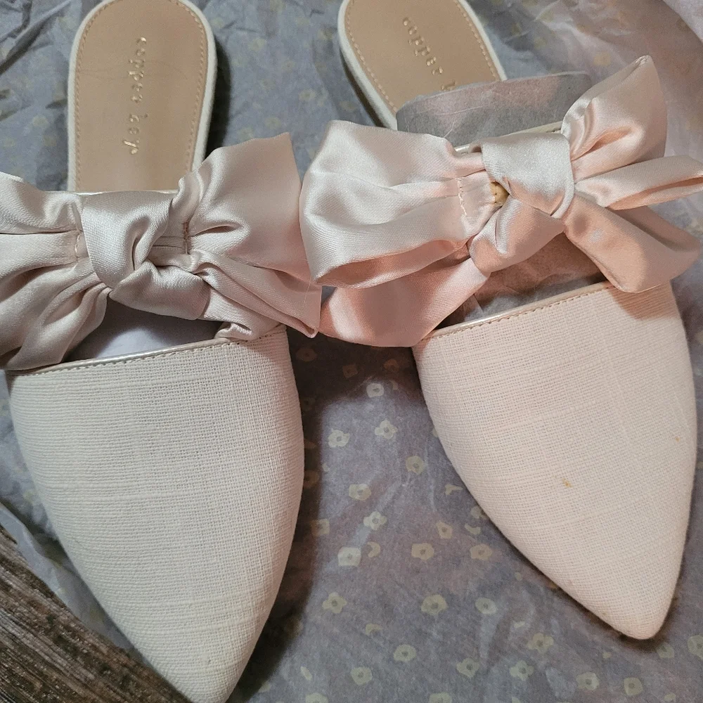 Copper Key Cream Bow Mules With Box - Picture 3 of 7